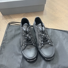 Balenciaga Sneakers